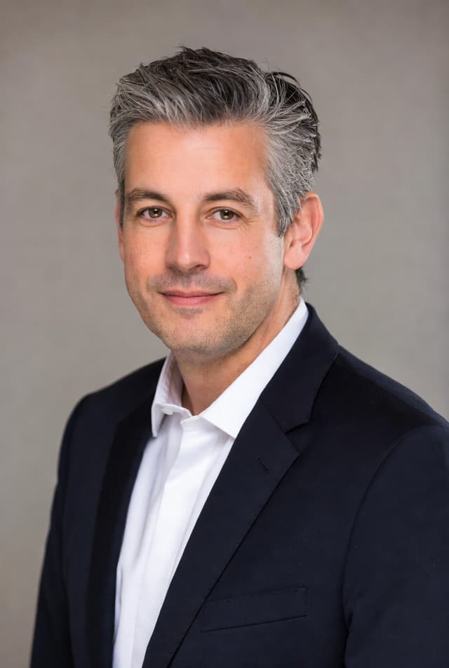 Victor van der Berg — AI CISO Strategy & Cybersecurity Guardian